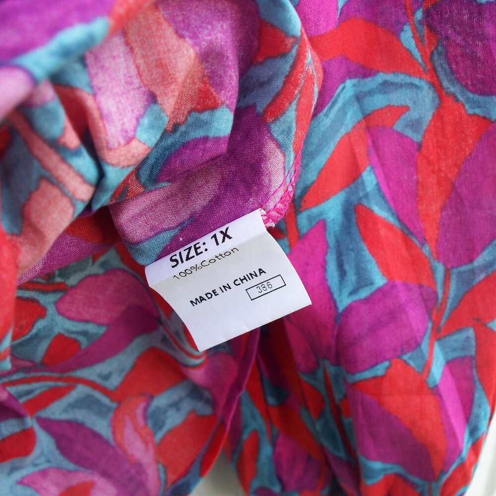 Beautiful Button Down Shirt - Picture 3 of 3